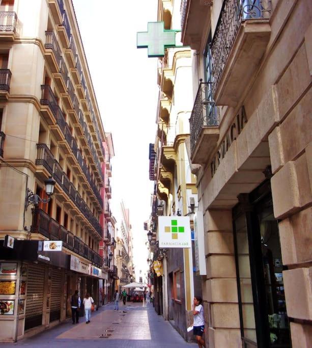Beautiful Apartment In Calle Mayor Alicante Kültér fotó